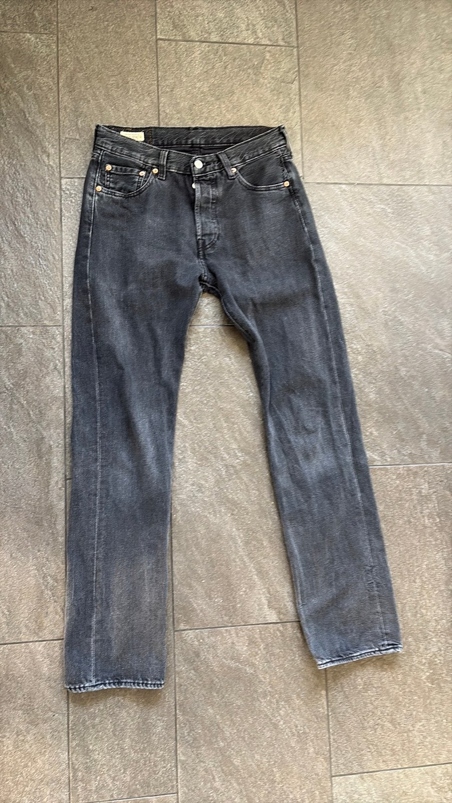 Levi’s 501, Ophalen of Verzenden, Gedragen, Grijs, W32 (confectie 46) of kleiner