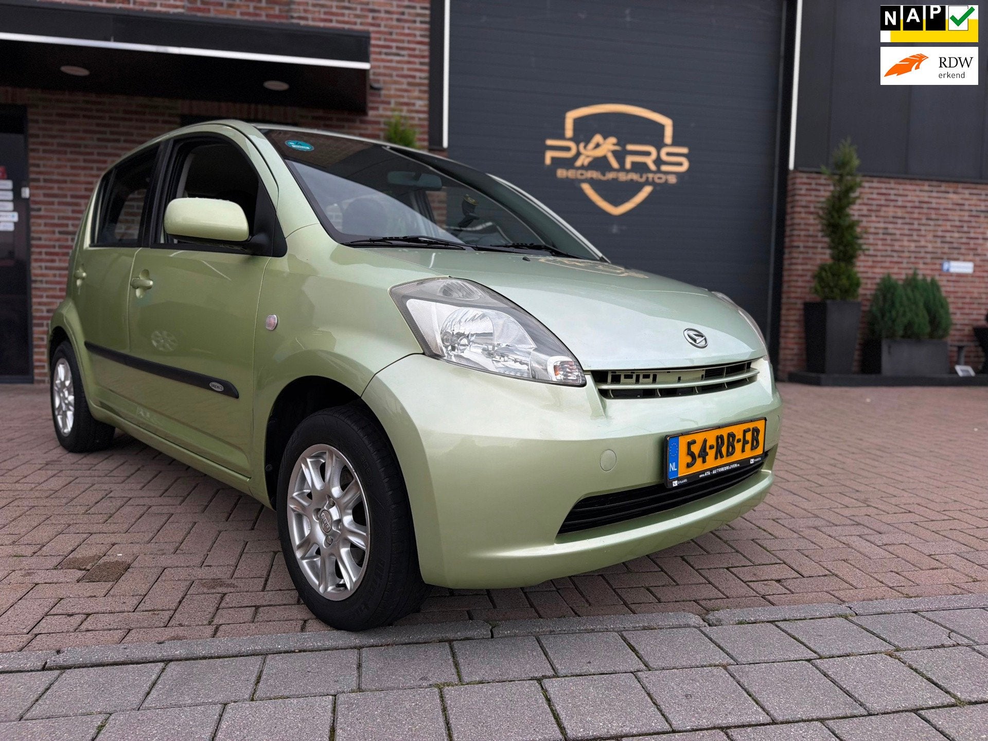 Daihatsu Sirion 2 1.3-16V Comfort Airco 5drs Elk.Ramen Trekh