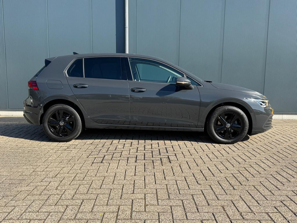 Volkswagen Golf 1.0 TSI Life * Memory * Massage * Camera * S, Voorwielaandrijving, Euro 6, Alcantara, Origineel Nederlands