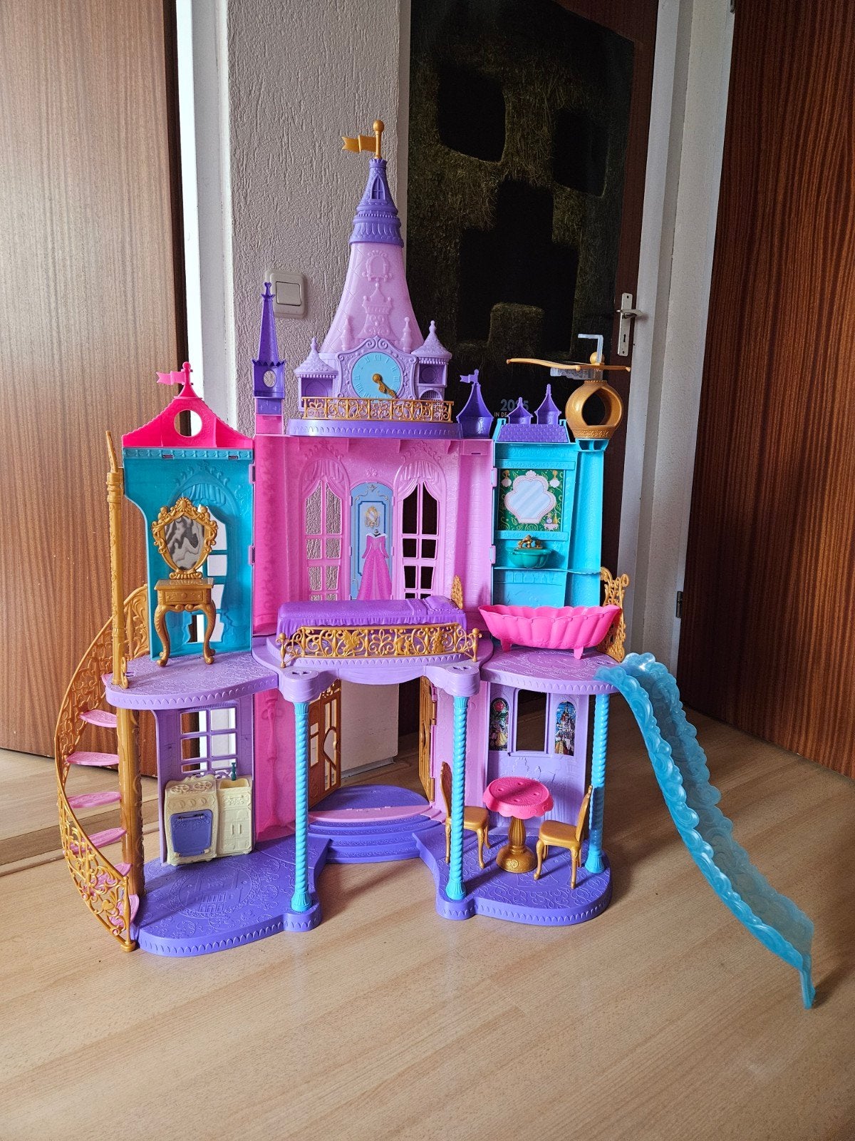 Disney Droomkasteel met accessoires, Ophalen, Zo goed als nieuw, Barbie