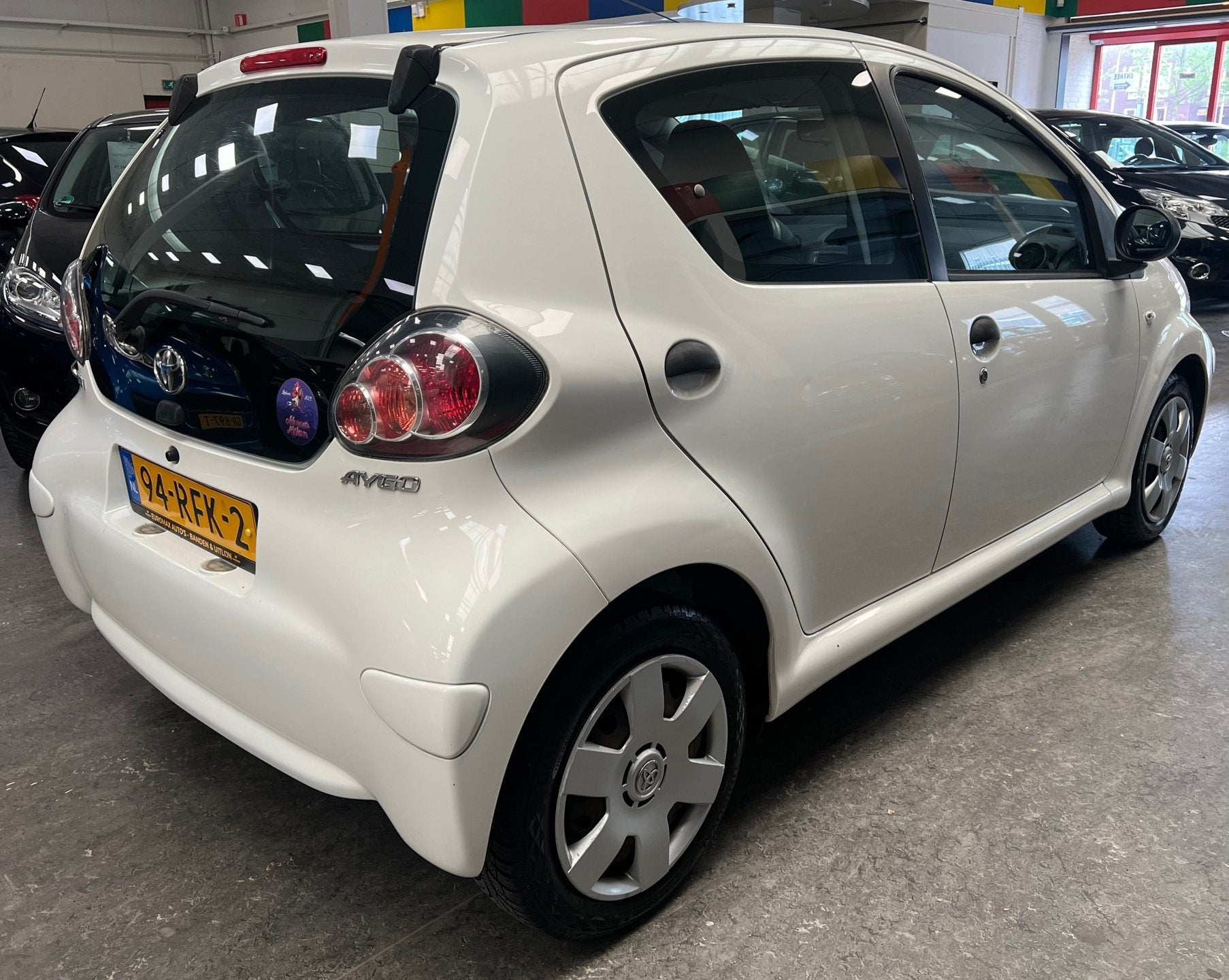Toyota Aygo 1.0-12V Now NAP - Elektr.ramen - Airco., Auto's, Voorwielaandrijving, Euro 5, Stof, Gebruikt