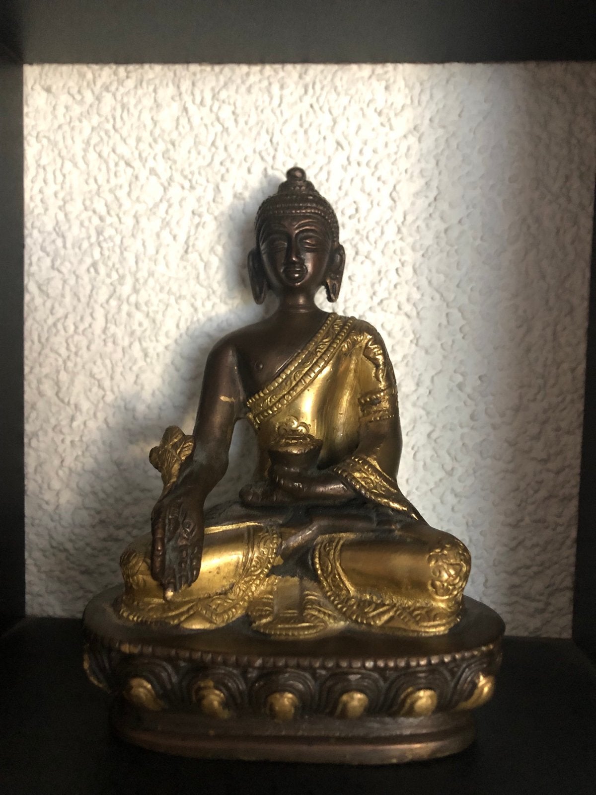 Bronzen Boeddha beeld, 14 cm hoog, verguld, Ophalen of Verzenden, Goud, Gouden accenten, Metaal