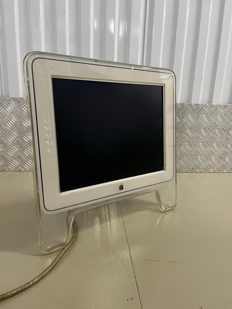 Vintage Apple Studio Display 17 inch (ADC) - M7649, Gebruikt, Kantelbaar, Ophalen of Verzenden, Onbekend