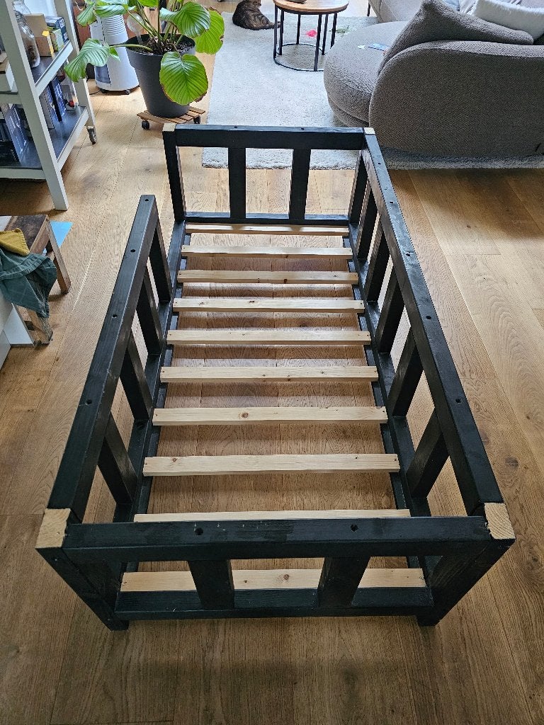 Gratis peuterbedje, Ophalen, Gebruikt, 160 tot 180 cm, 70 tot 85 cm