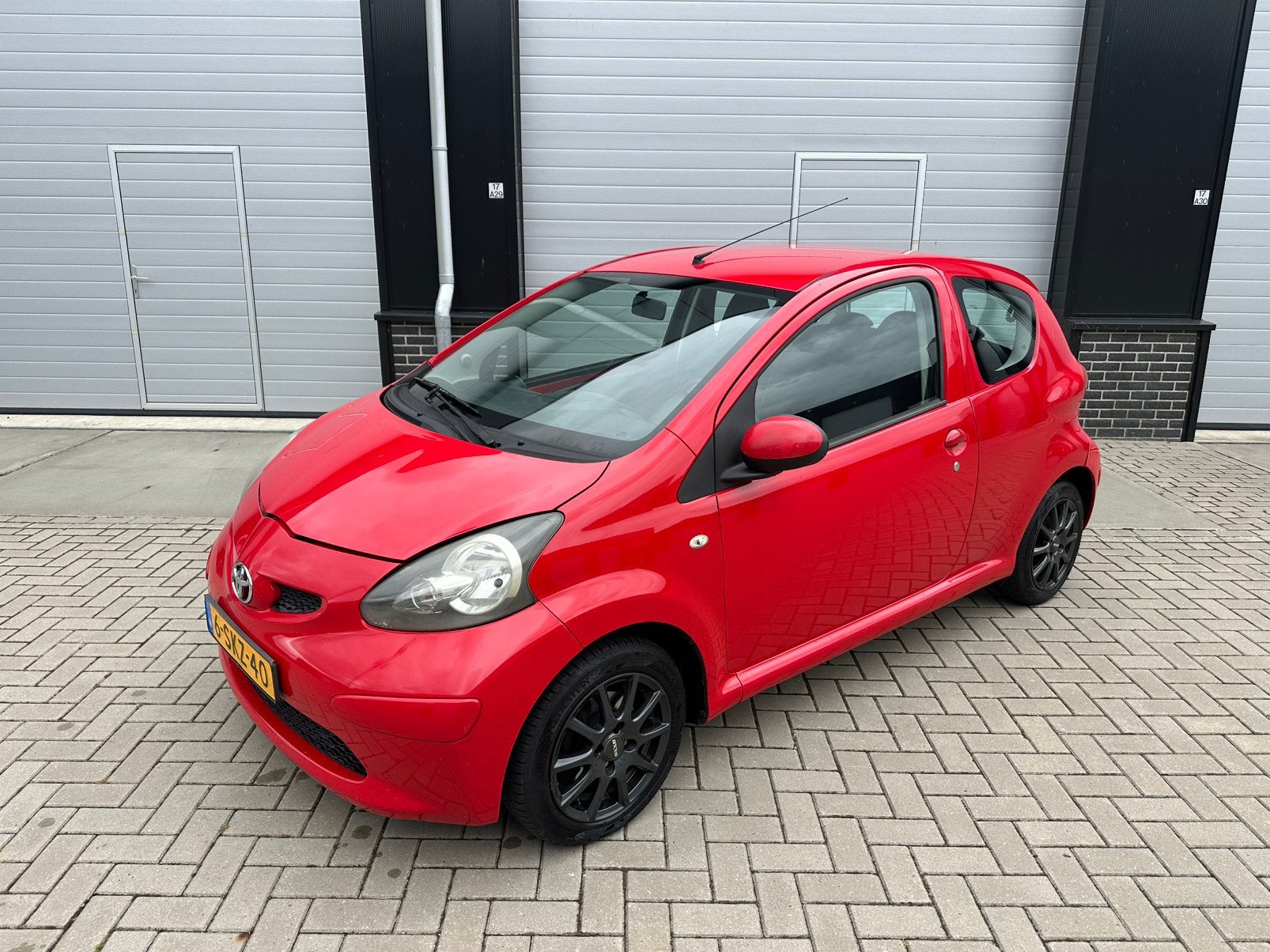 Toyota Aygo | 3DRS | Airco | Nw APK + Grote beurt, Voorwielaandrijving, 4 stoelen, 68 pk, Bedrijf