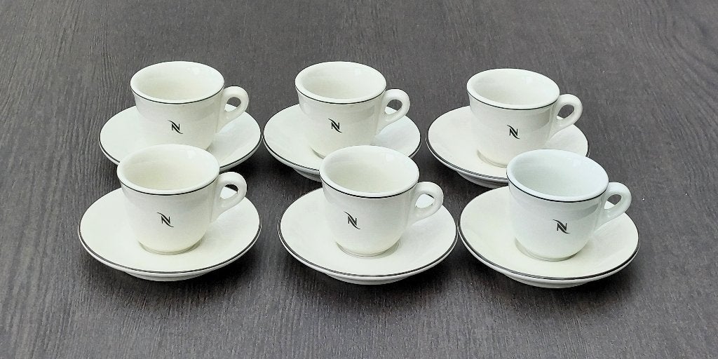 Nespresso vintage espresso kop en schotels (240926), Nieuw, Ophalen of Verzenden, Overige stijlen, Kop(pen) en/of Schotel(s)
