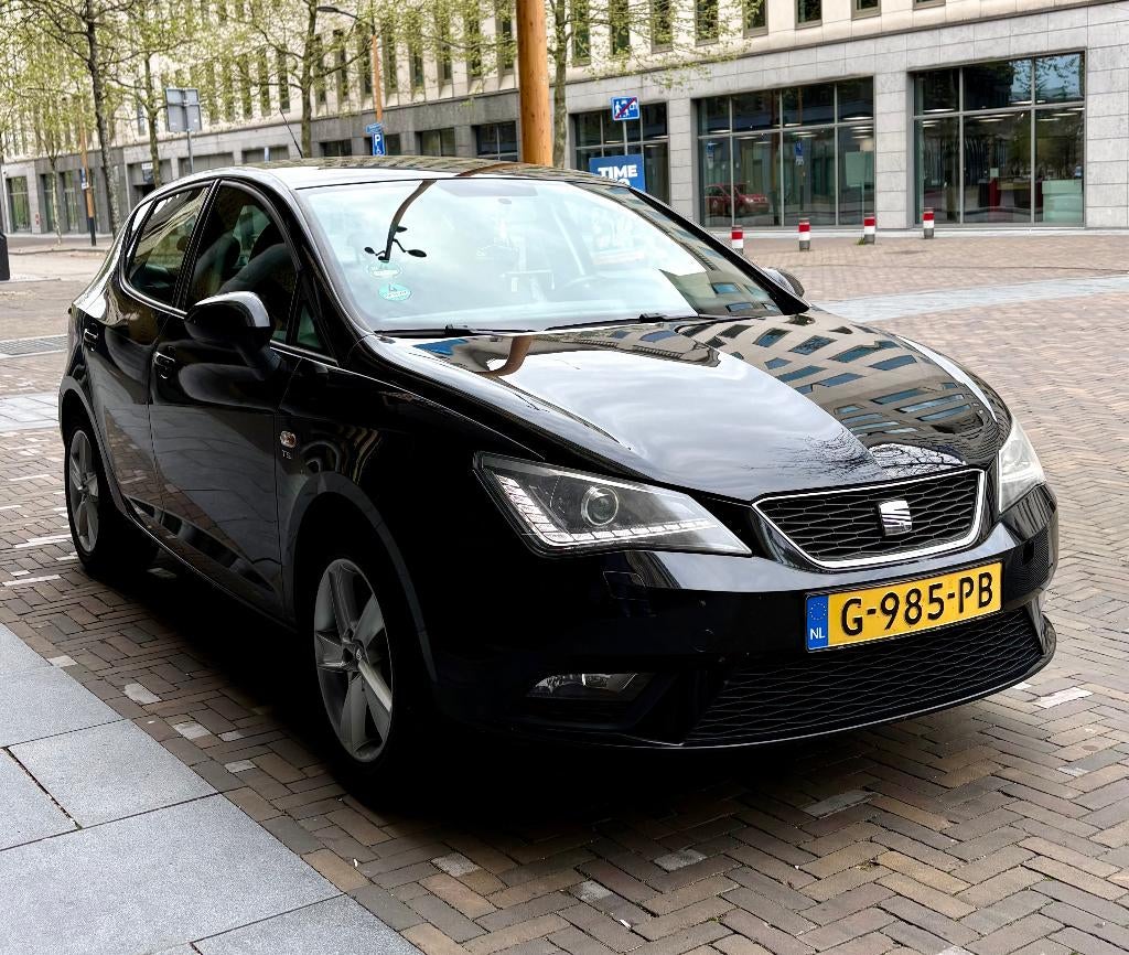 SEAT Ibiza 1.2 TSI FR | Navigatie | Bi-Xenon | APK 02-2027, Voorwielaandrijving, Euro 5, Stof, Zwart