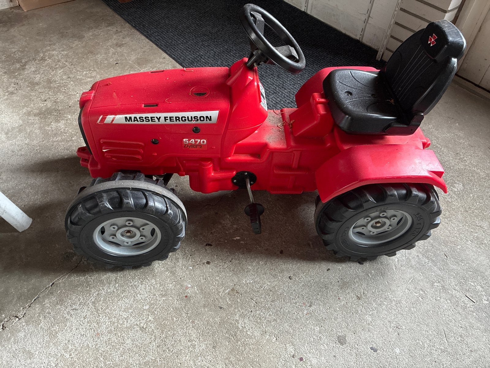 Massey Ferguson 5470 Traptractor voor Kinderen, Ophalen, Gebruikt