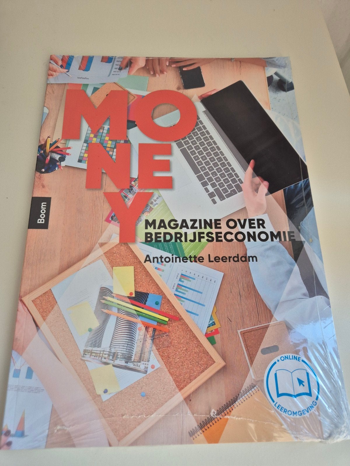 Money Magazine over Bedrijfseconomie - Antoinette Leerdam, Ophalen of Verzenden, Nieuw, Economie en Marketing