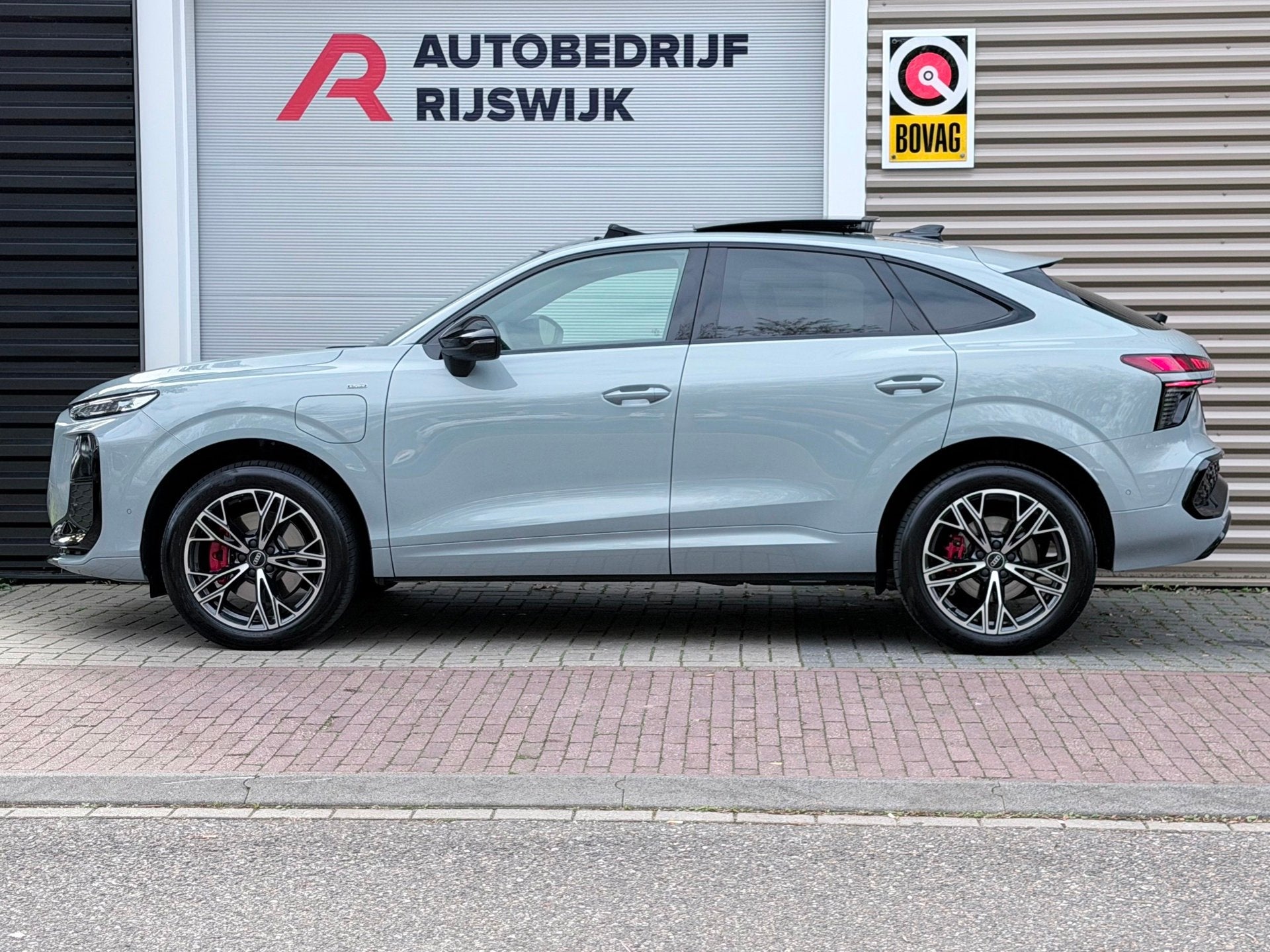 Audi Q3 Sportback 1.5 e-hybrid S edition Pano/Memory/Sonos/H, Auto's, 1800 kg, Euro 6, 4 cilinders, Verwarmde buitenspiegels