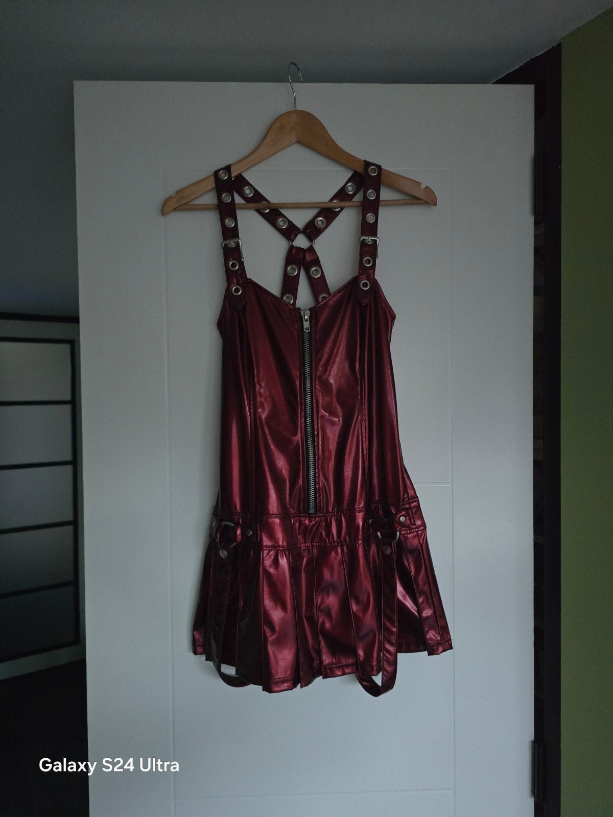 Spannend Rood Jurkje Maat S - Lip Service, Kleding | Dames, Ophalen of Verzenden, Zo goed als nieuw, Rood, Boven de knie