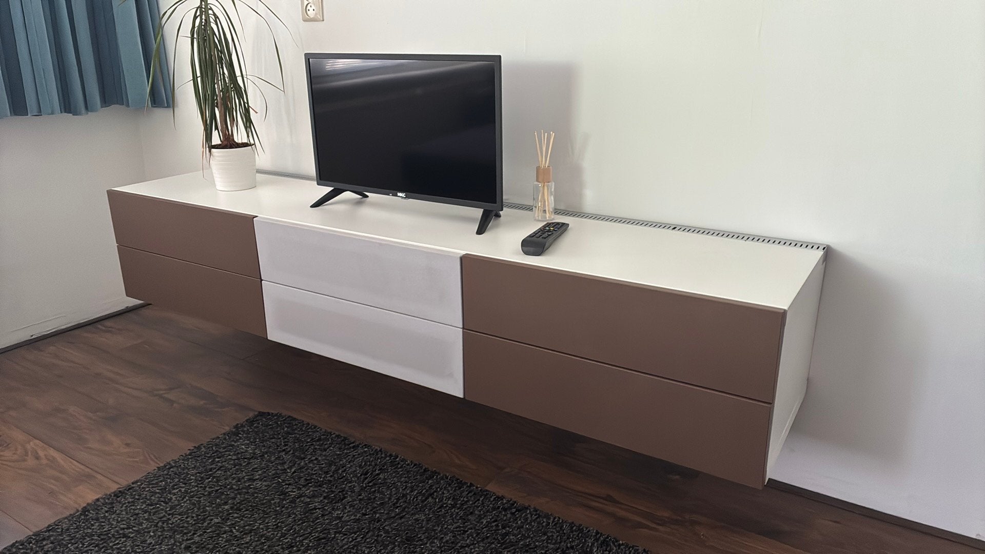 Modern zwevend tv-meubel met opbergruimte, Ophalen, Gebruikt, 150 tot 200 cm, Minder dan 100 cm