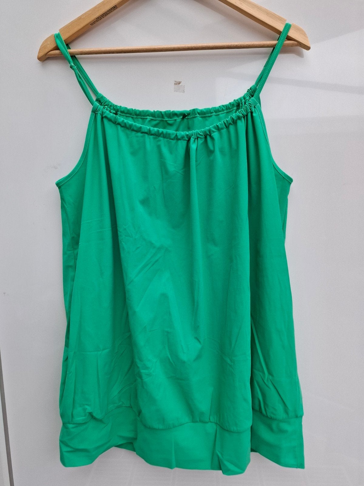 Groen Plusbasics topje 44 travelstof, Maat 42/44 (L), Ophalen of Verzenden, Zo goed als nieuw, Plusbasics