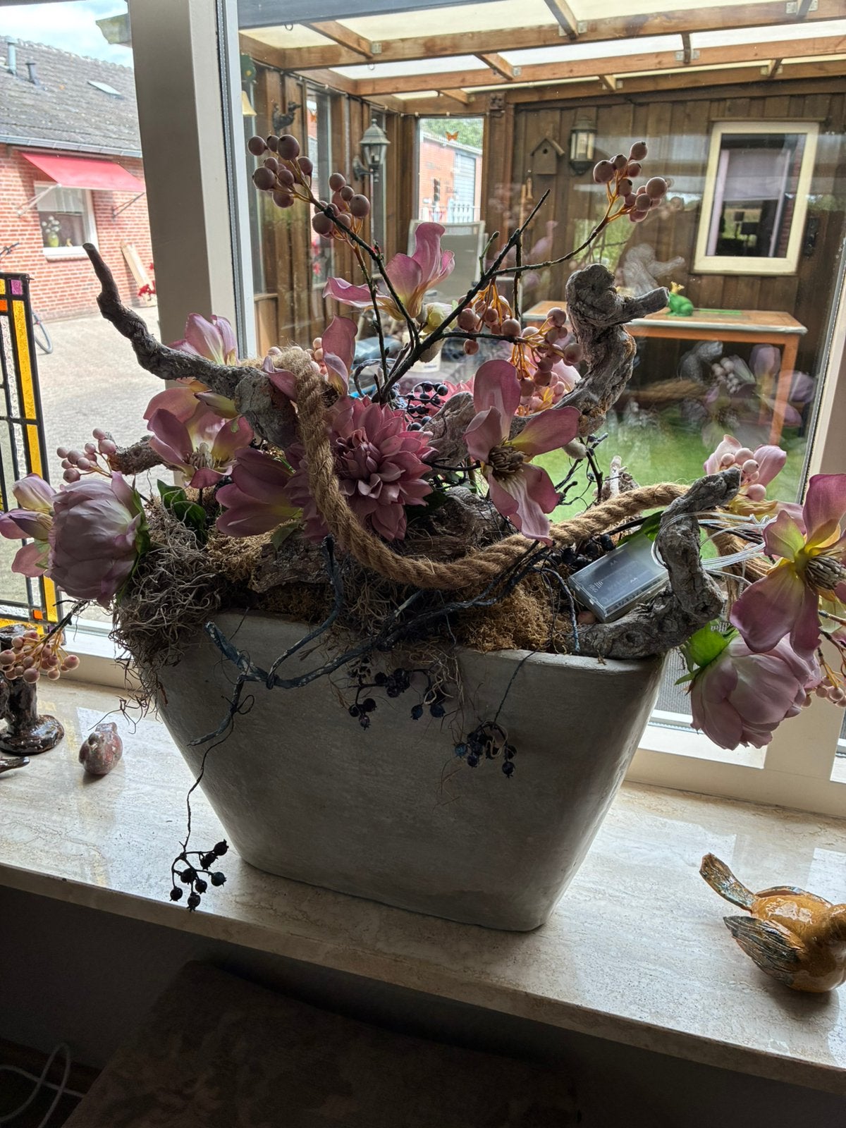 Bloempot met zijde bloemen, Huis en Inrichting, Ophalen, Binnen, Gebruikt, Roze