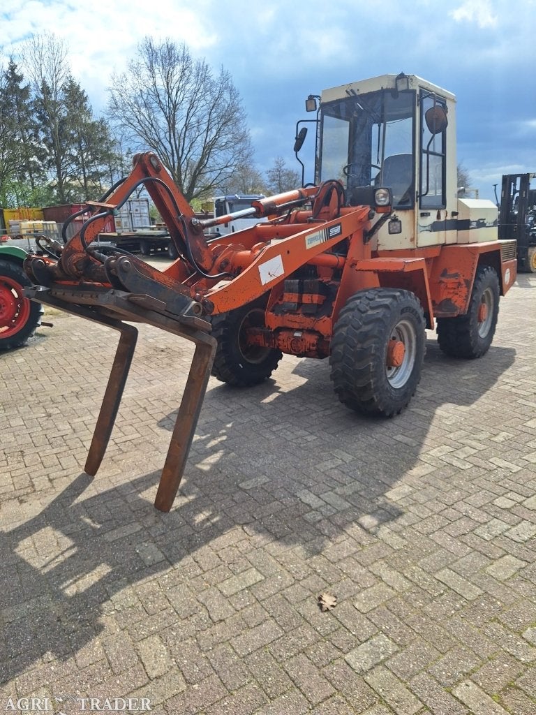 Te koop Schaeff SKl 851 6 tonner met nieuwe banden, Niet opgegeven, -, Niet opgegeven