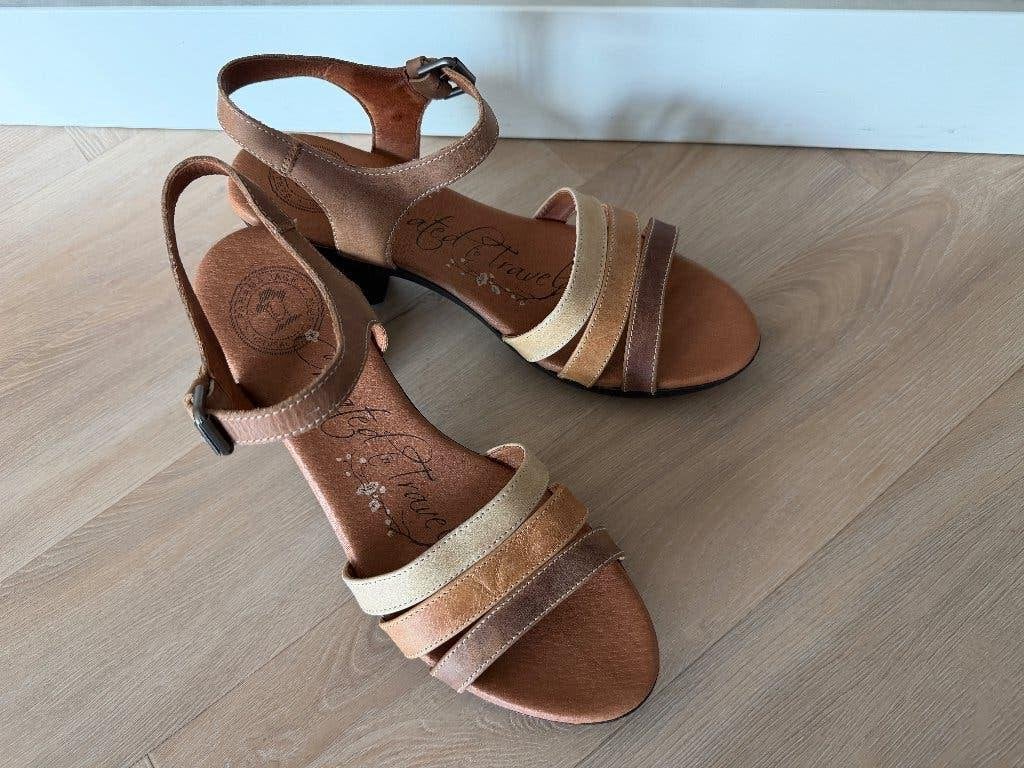 Dames sandalen Panama Jack maat 41, Bruin, Verzenden, Sandalen of Muiltjes, Zo goed als nieuw