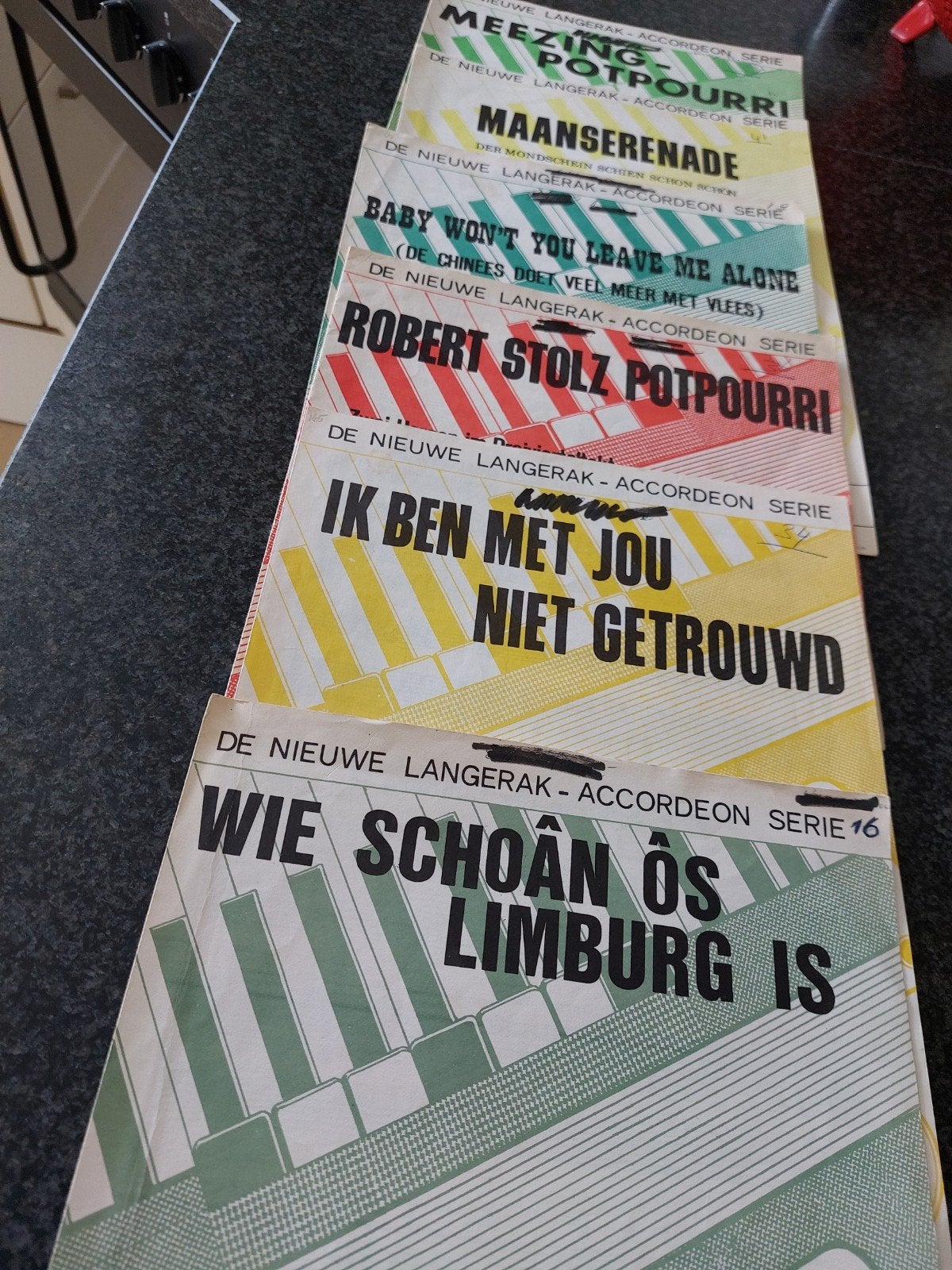 Bladmuziek voor accordeon, Ophalen of Verzenden, Gelezen