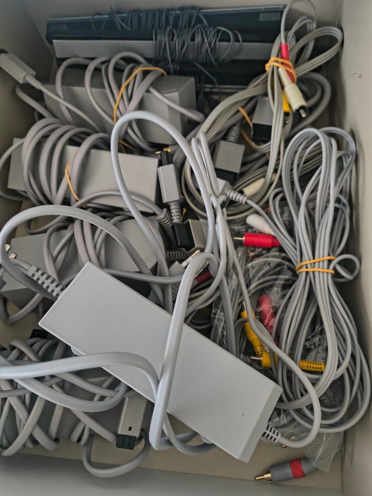 Wii accessoires: adapters, kabels en sensorbalk, Spelcomputers en Games, Gebruikt, Nintendo, Adapter, Nintendo