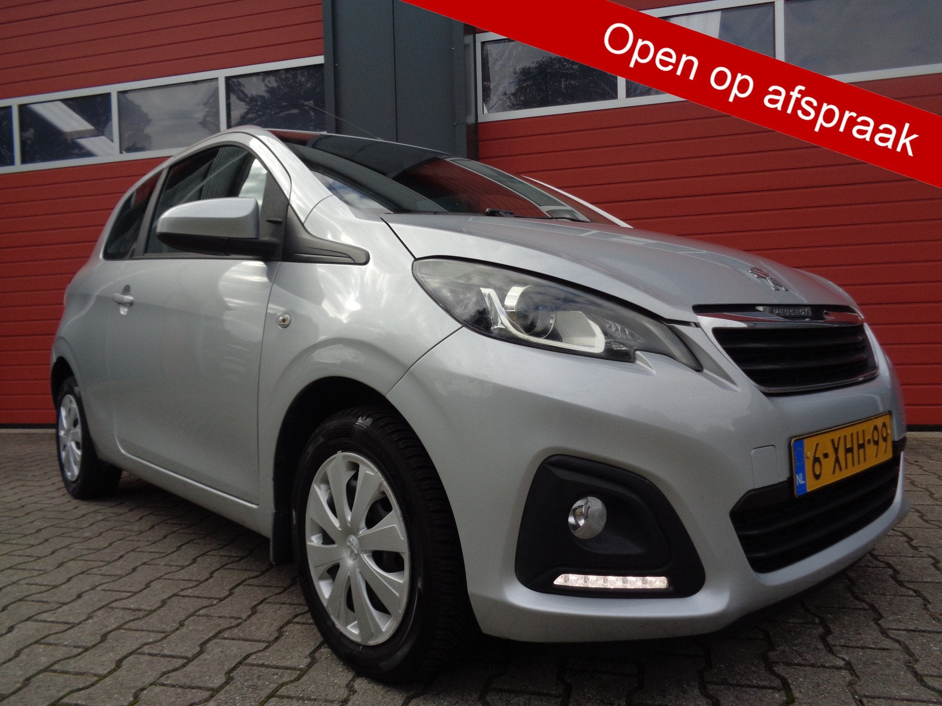 Peugeot 108 1.0 VTi Active Airco Cruise NL-Auto 2E-Eigenaar, Voorwielaandrijving, Euro 5, Gebruikt, 31 €/maand