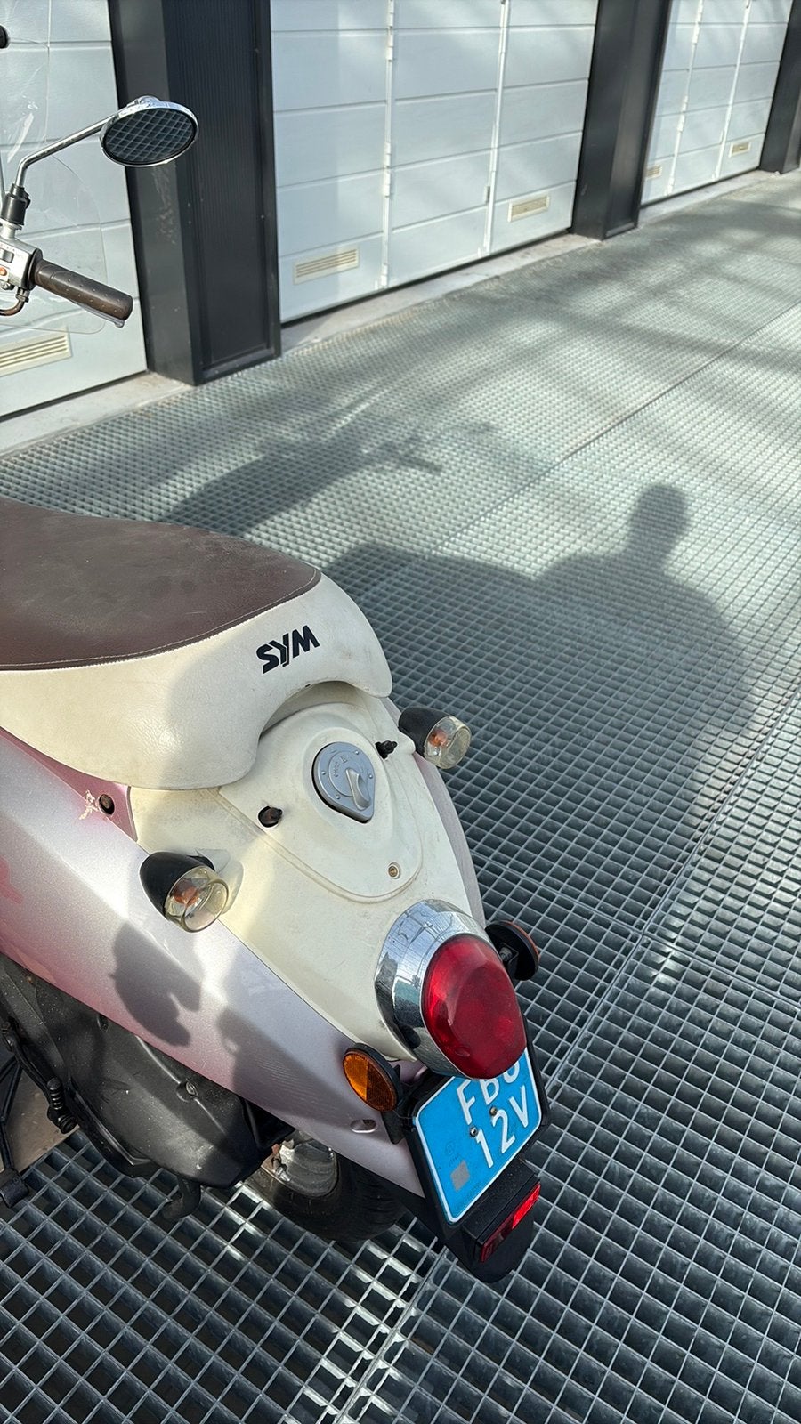Sym mio moet opgestart worden, Ophalen, Gebruikt, 49 cc, Benzine