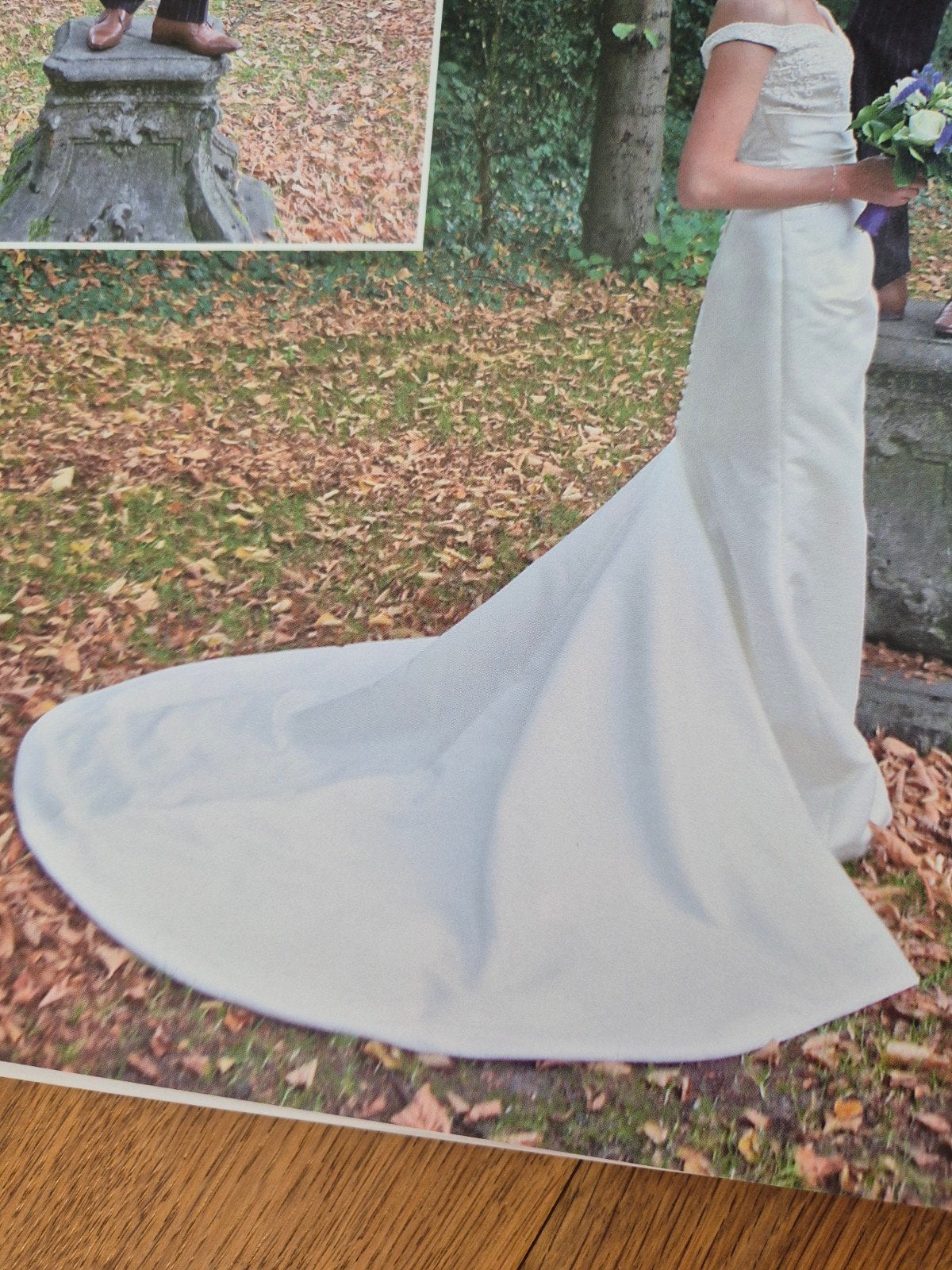 La Sposa trouwjurk mt 36 ivoor, korte sleep en opstiksels, Kleding | Dames, Trouwjurk, Overige kleuren, La Sposa, Ophalen of Verzenden