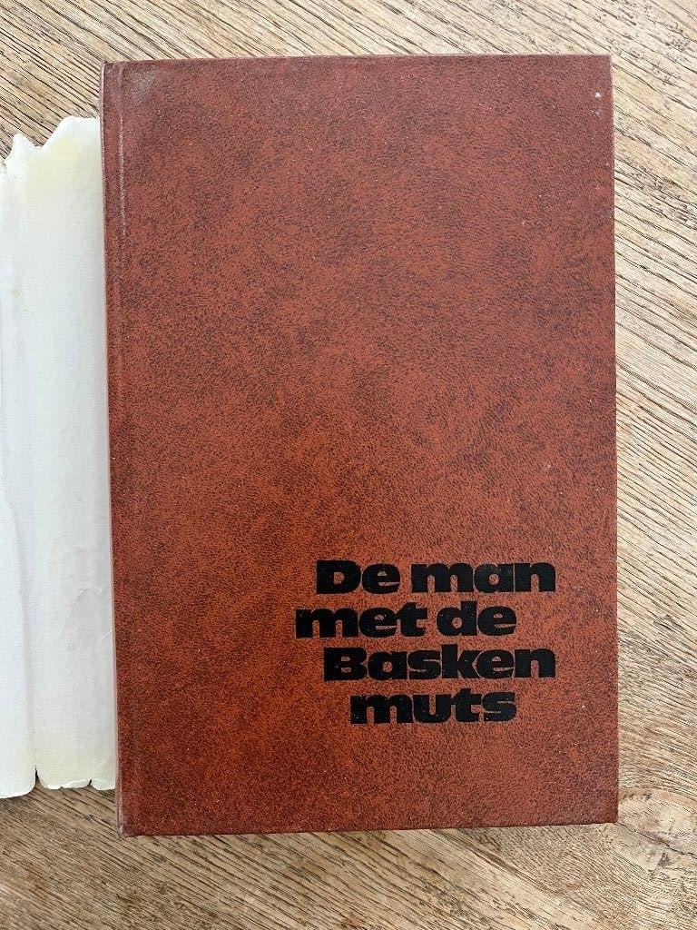 Hans Blickensdörfer - De man met de Baskenmuts, Gelezen, Europa overig, Hans Blickensdörfer, Ophalen of Verzenden