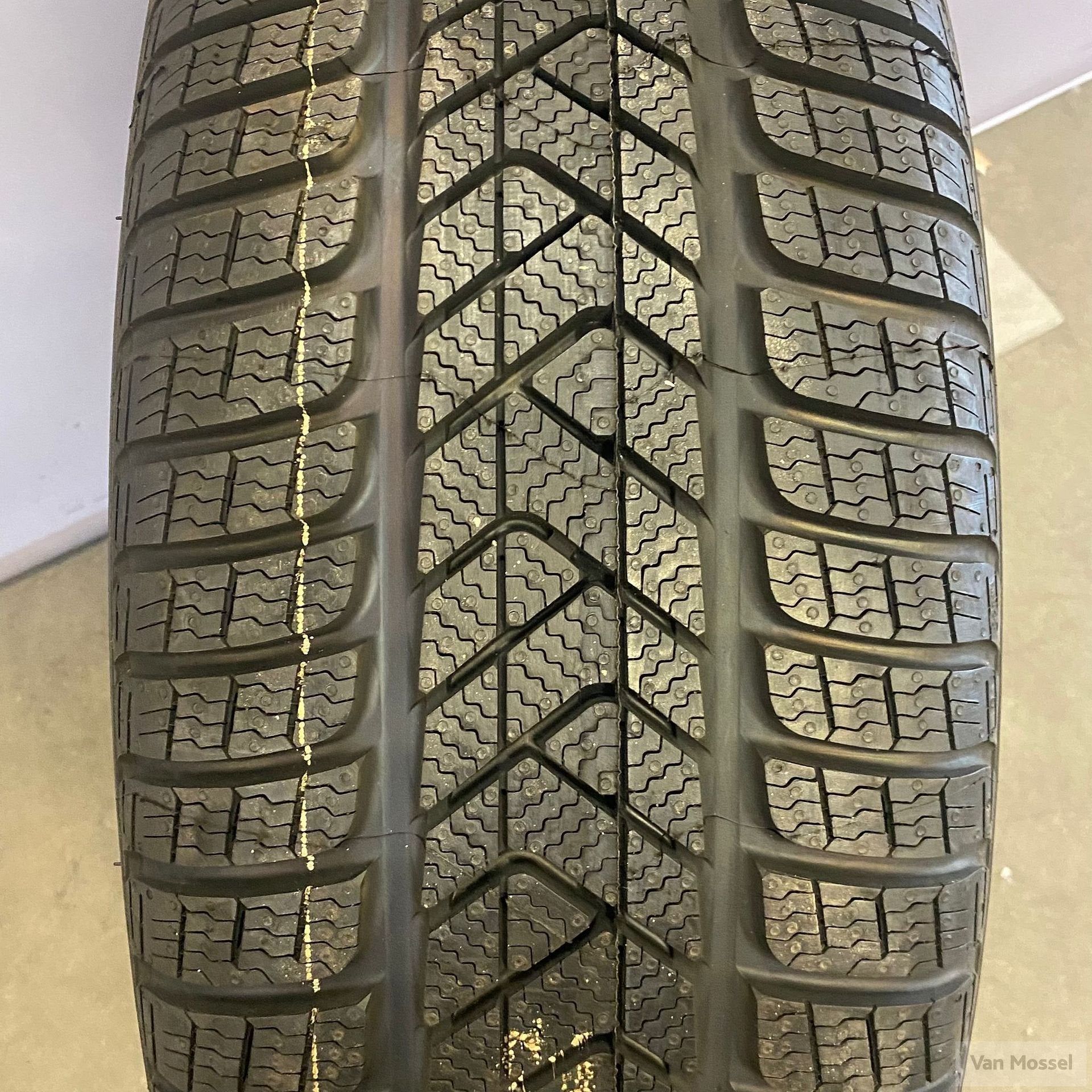 Pirelli Sottozero 3 255/45/R20 105V, Gebruikt, 255 mm, -, -