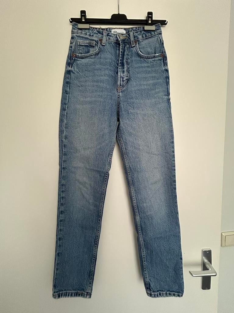 Spijkerbroek Zara mt 32, Ophalen of Verzenden, Zo goed als nieuw, Blauw, Overige jeansmaten