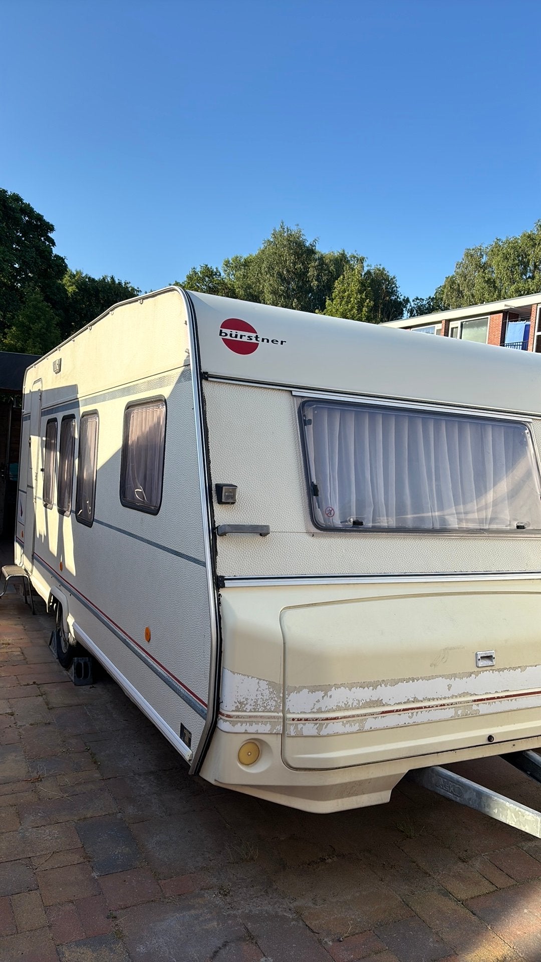 Bürstner caravan 4 persoons, Caravans en Kamperen, Caravans, Vast bed, Rondzit, Koelkast, 7 tot 8 meter