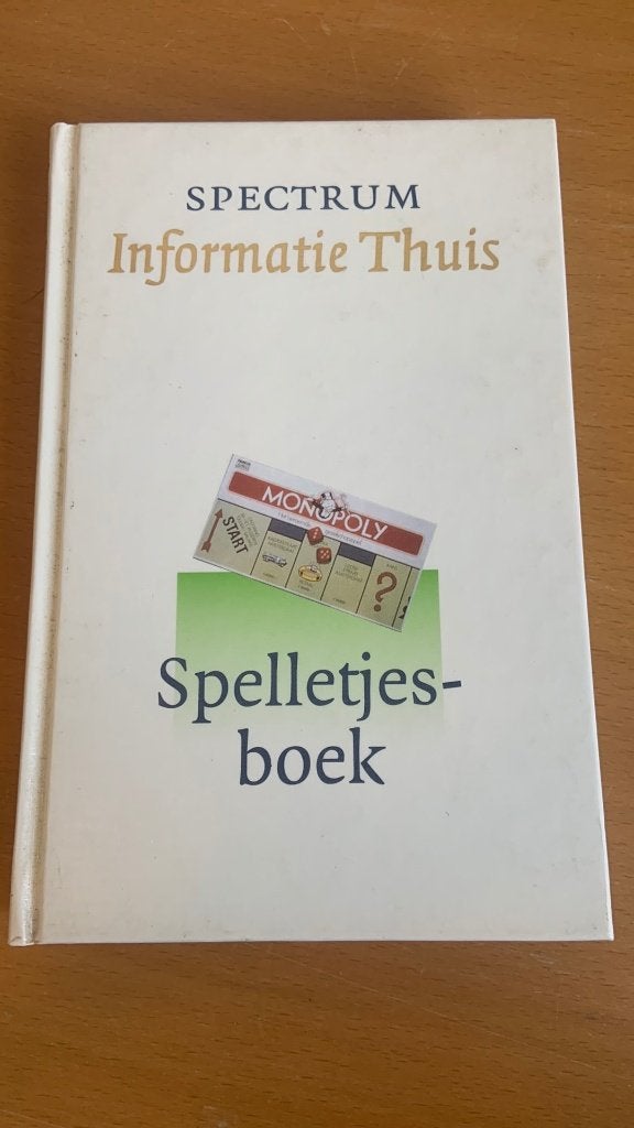 Spectrum informatie thuis - spelletjesboek, Ophalen of Verzenden, Zo goed als nieuw