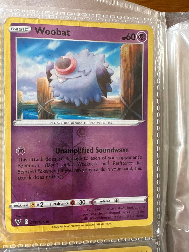 Woobat Pokémon Kaart - Basic, HP 60, 073/185, Ophalen, Zo goed als nieuw, Losse kaart