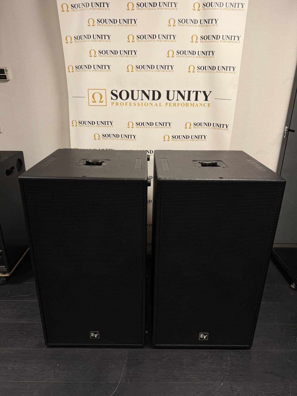 EV - Electro Voice RX218S dubbel 18” SUB