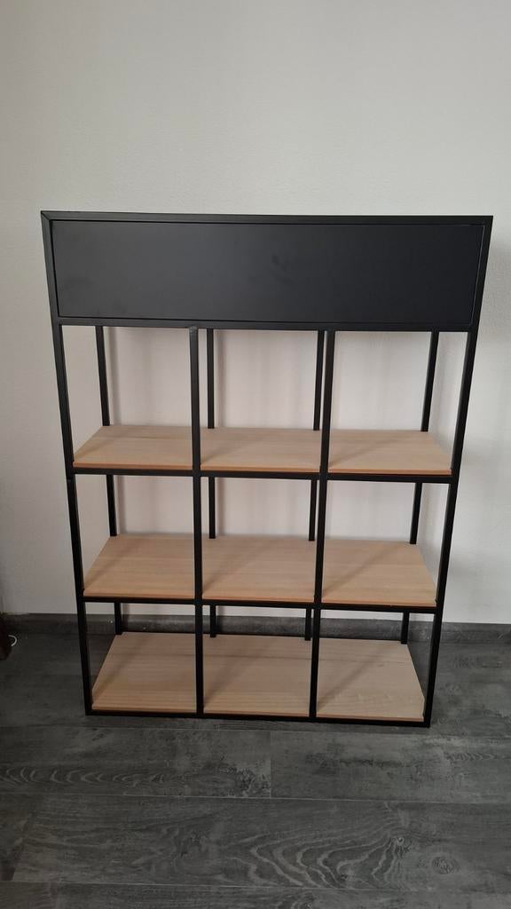 Vakkenkast met bloembak van Xenos, Huis en Inrichting, Kasten | Wandmeubels, Ophalen, Zo goed als nieuw, 25 tot 50 cm, Minder dan 150 cm