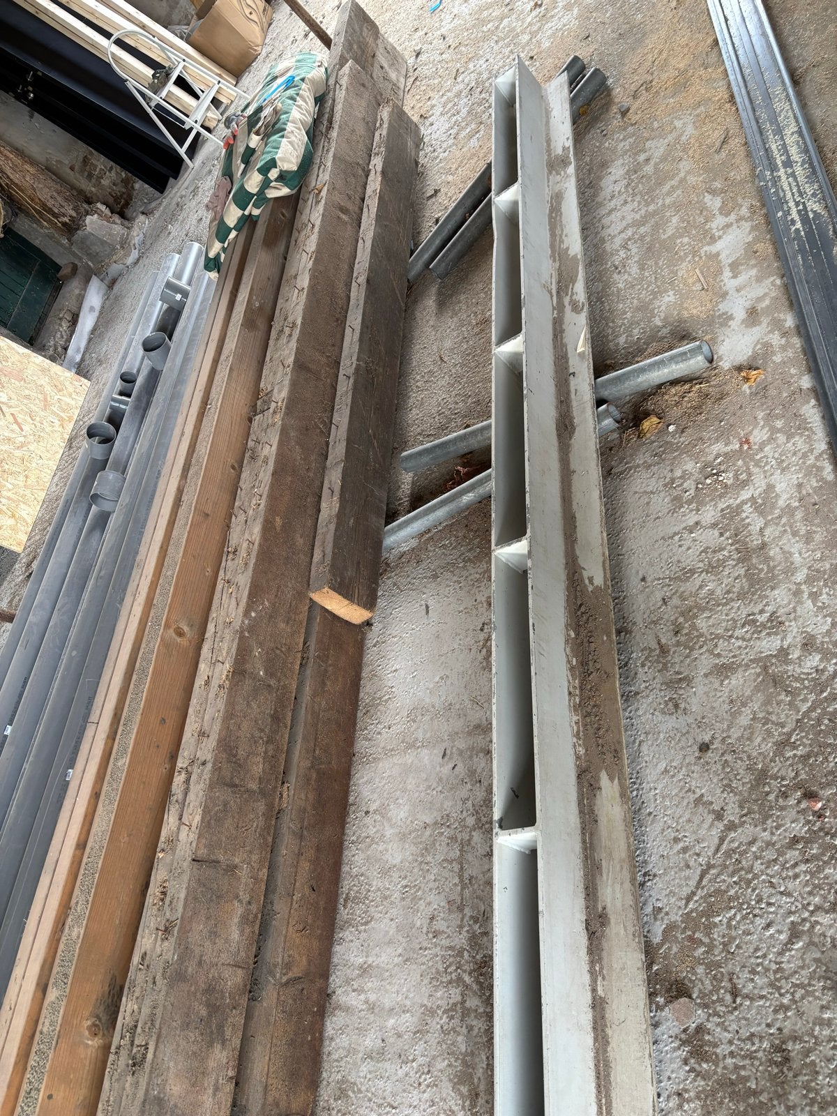 spouwmuur latei 3 mtr, Ophalen, Gebruikt, IJzer