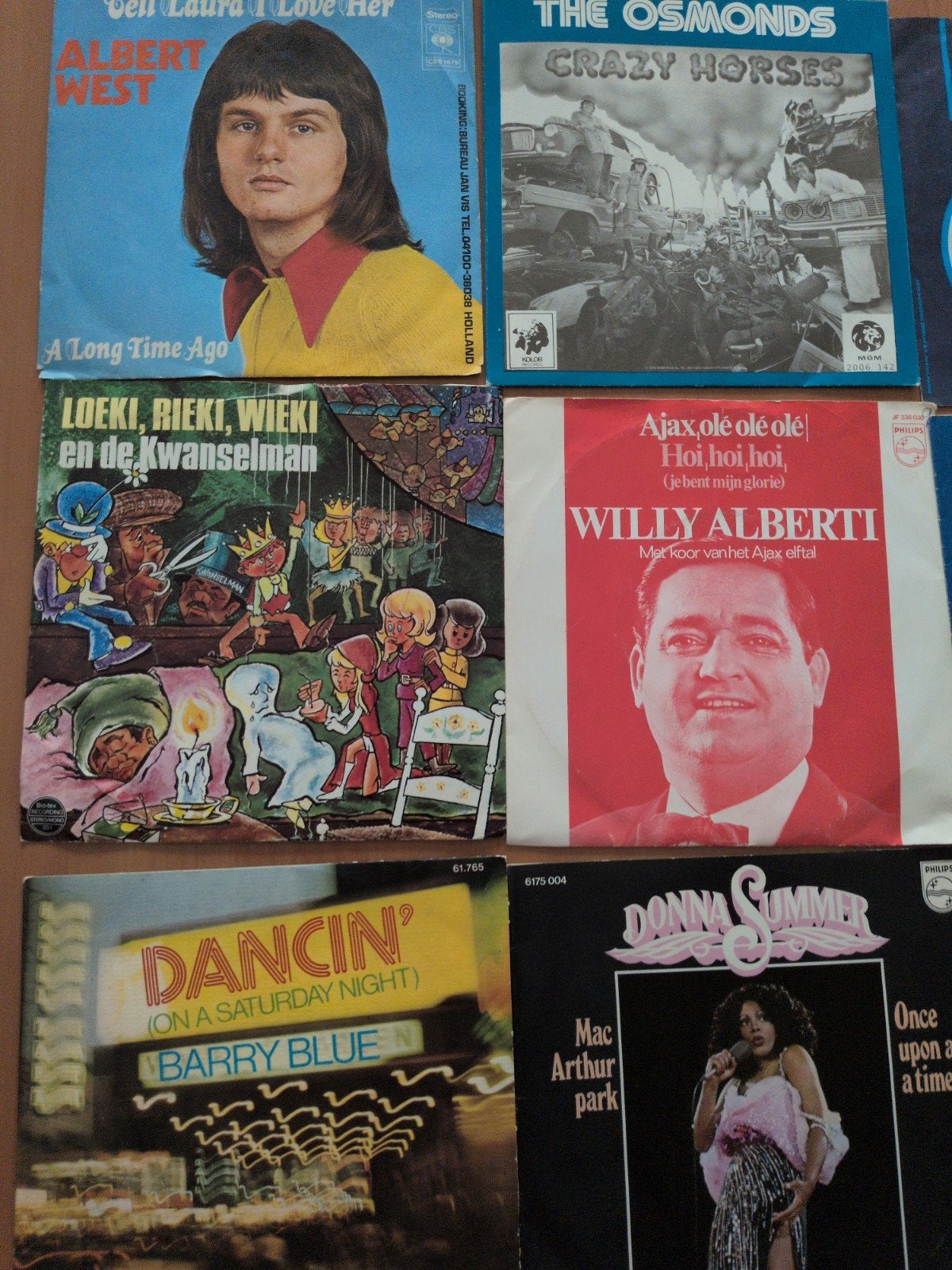 Vintage platenkoffertje,,rod mckuen, Tom Jones enz, Ophalen of Verzenden, 1970 - 1979, Gebruikt, 7 inch