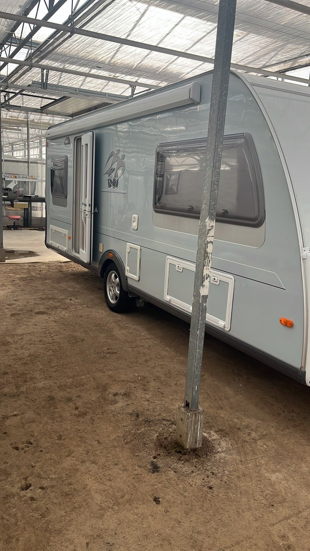 Knaus KW01 580 lang-breedte 250, Caravans en Kamperen, Douche, Bedrijf, Knaus, 1000 - 1250 kg