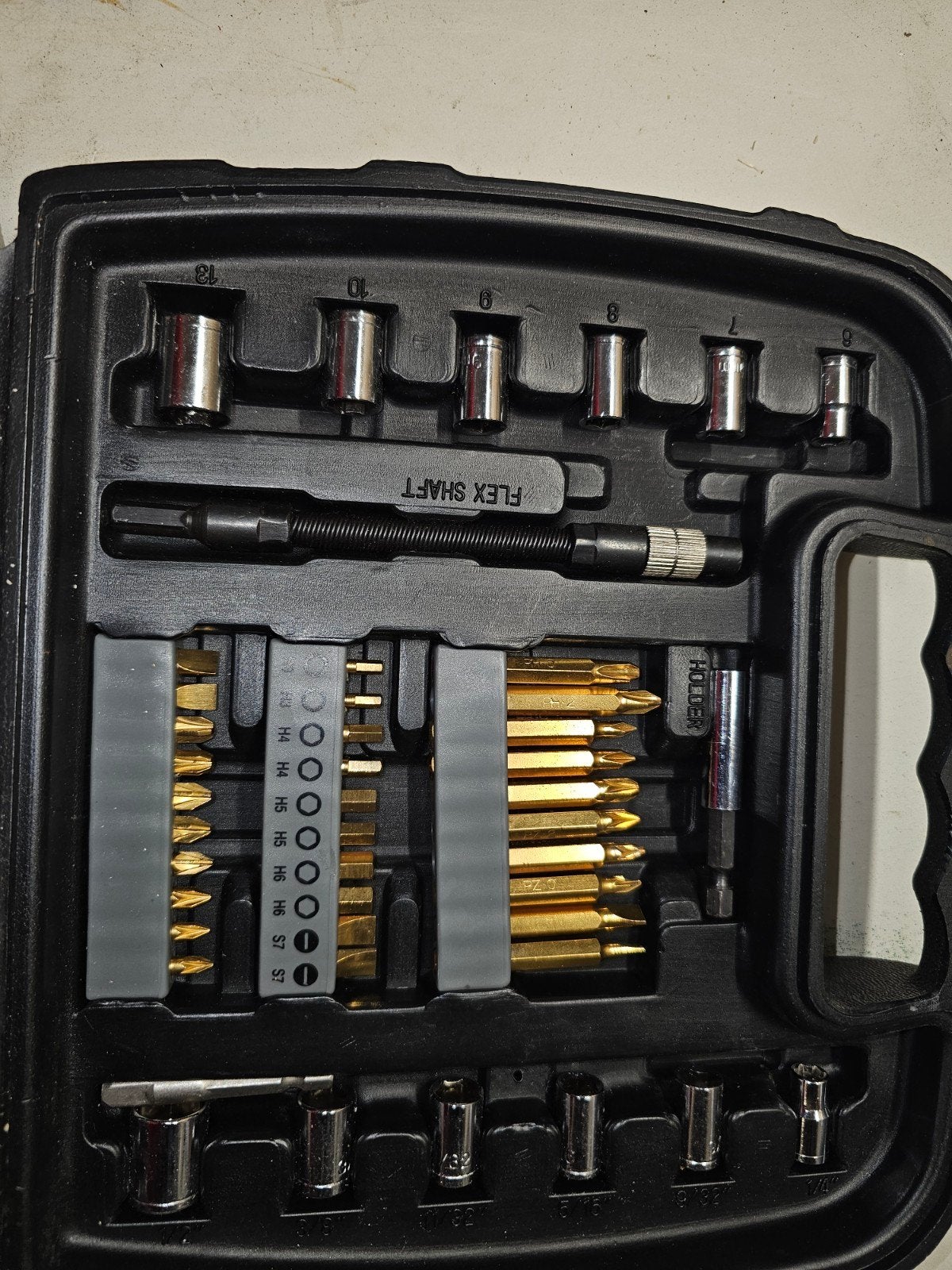 Bosch PSR 2,4 V Accuschroevendraaier met uitgebreide bitset, Doe-het-zelf en Verbouw, Gebruikt, Variabele snelheid, Ophalen of Verzenden