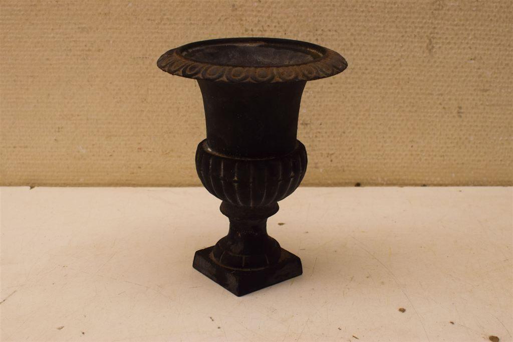 metalen/gietijzeren Bloempot 47427, Ophalen of Verzenden, Gebruikt
