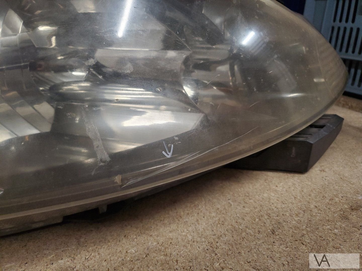 Mitsubishi Grandis 2004 -2010 koplamp rechts klein gaatje, Auto-onderdelen, Verlichting, Gebruikt, -, -, Ophalen of Verzenden