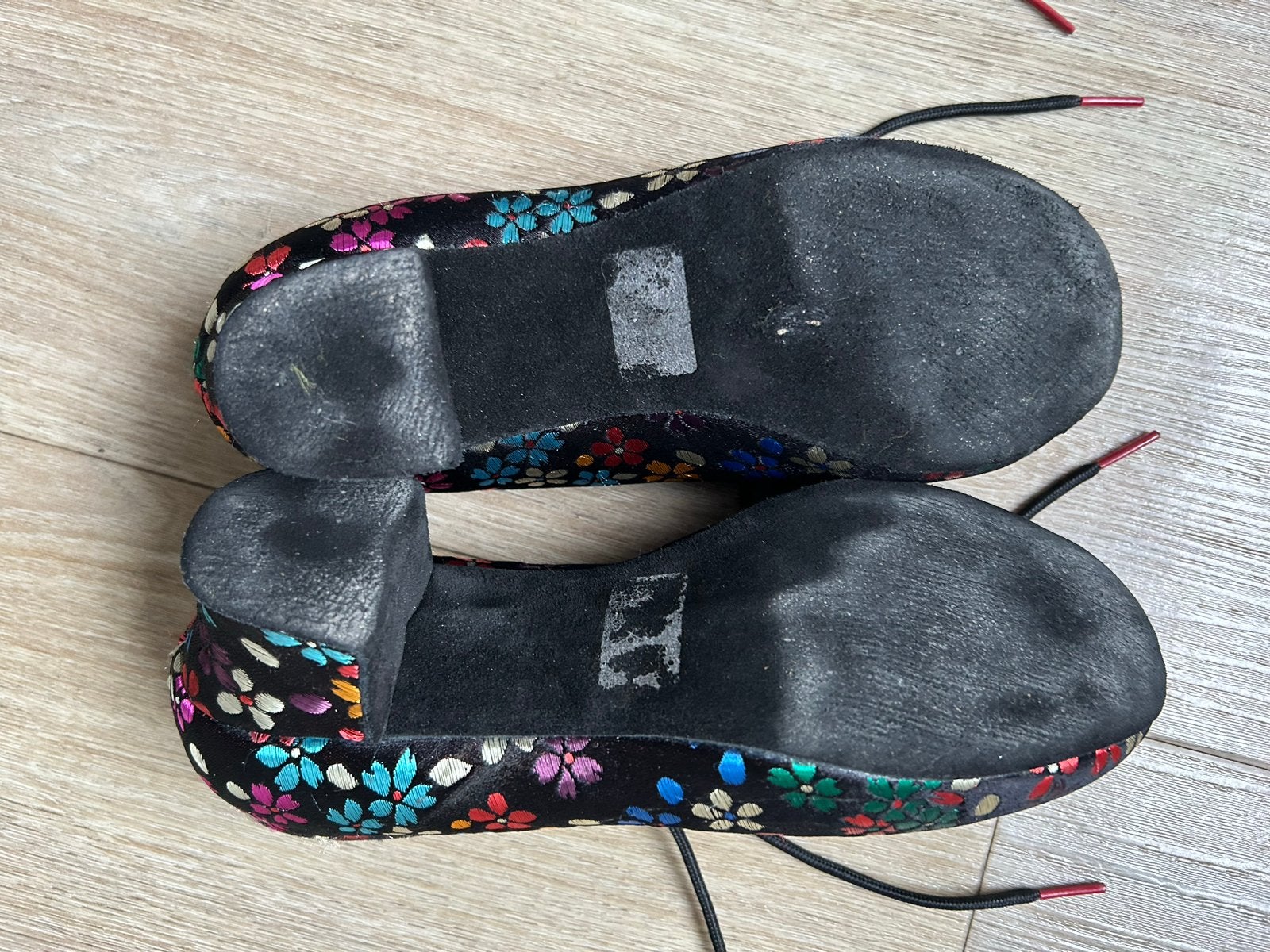 Dansschoenen met bloemenprint of luipaardprint, Ophalen of Verzenden, Gedragen, Zwart, Dansschoenen