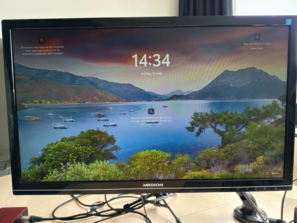 Medion 23" Led Monitor met standaard, Ophalen of Verzenden, Full HD, 60 Hz of minder, LED