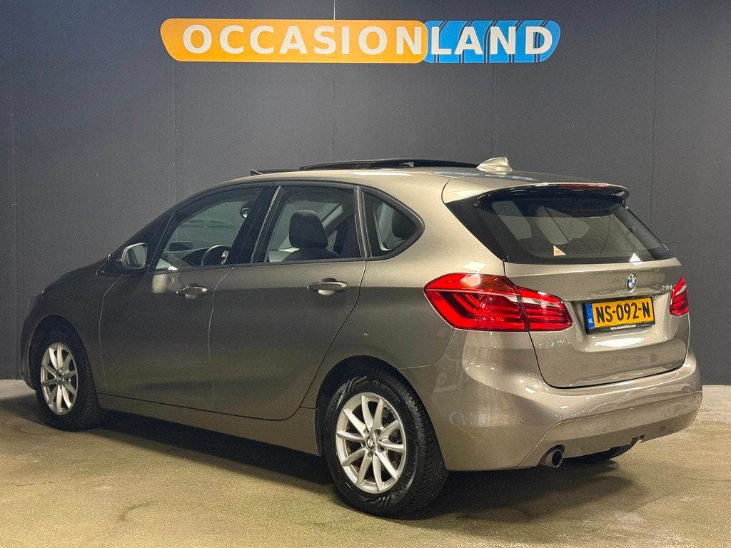 BMW 2-serie Active Tourer 218i Executive|PANO|KEYLESS|PDC|HU, 1345 kg, Gebruikt, Origineel Nederlands, Bedrijf