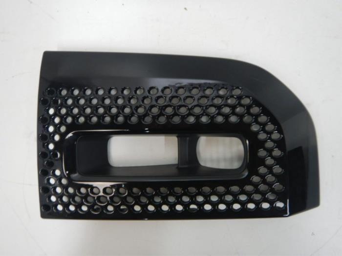 Land Rover Defender Afdekking Mistlamp Rechts, Auto-onderdelen, Ophalen of Verzenden, Gebruikt