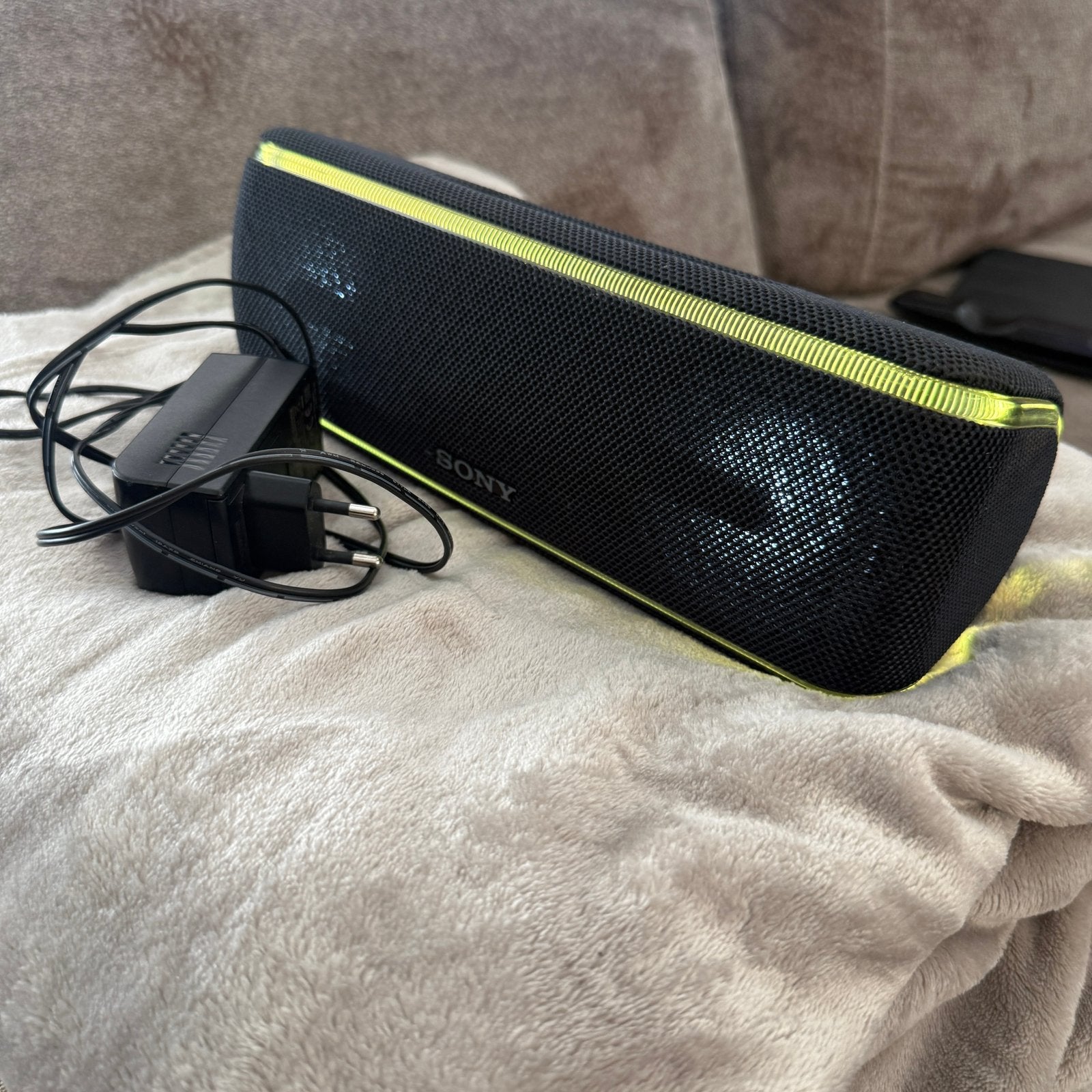 Sony SRS-XB2 Bluetooth speaker, Computers en Software, Pc speakers, Ophalen, Zo goed als nieuw