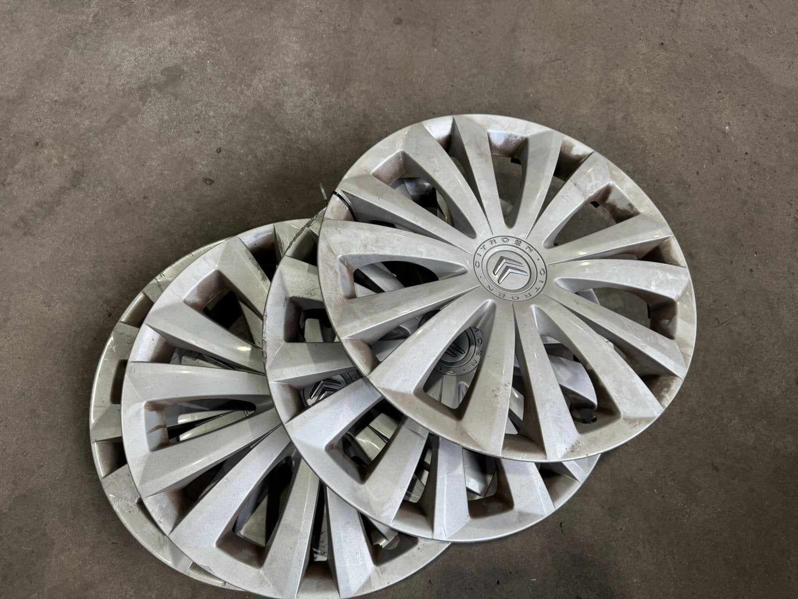 16” Originele Citroën wieldoppen set (4 stuks), Ophalen of Verzenden, Gebruikt