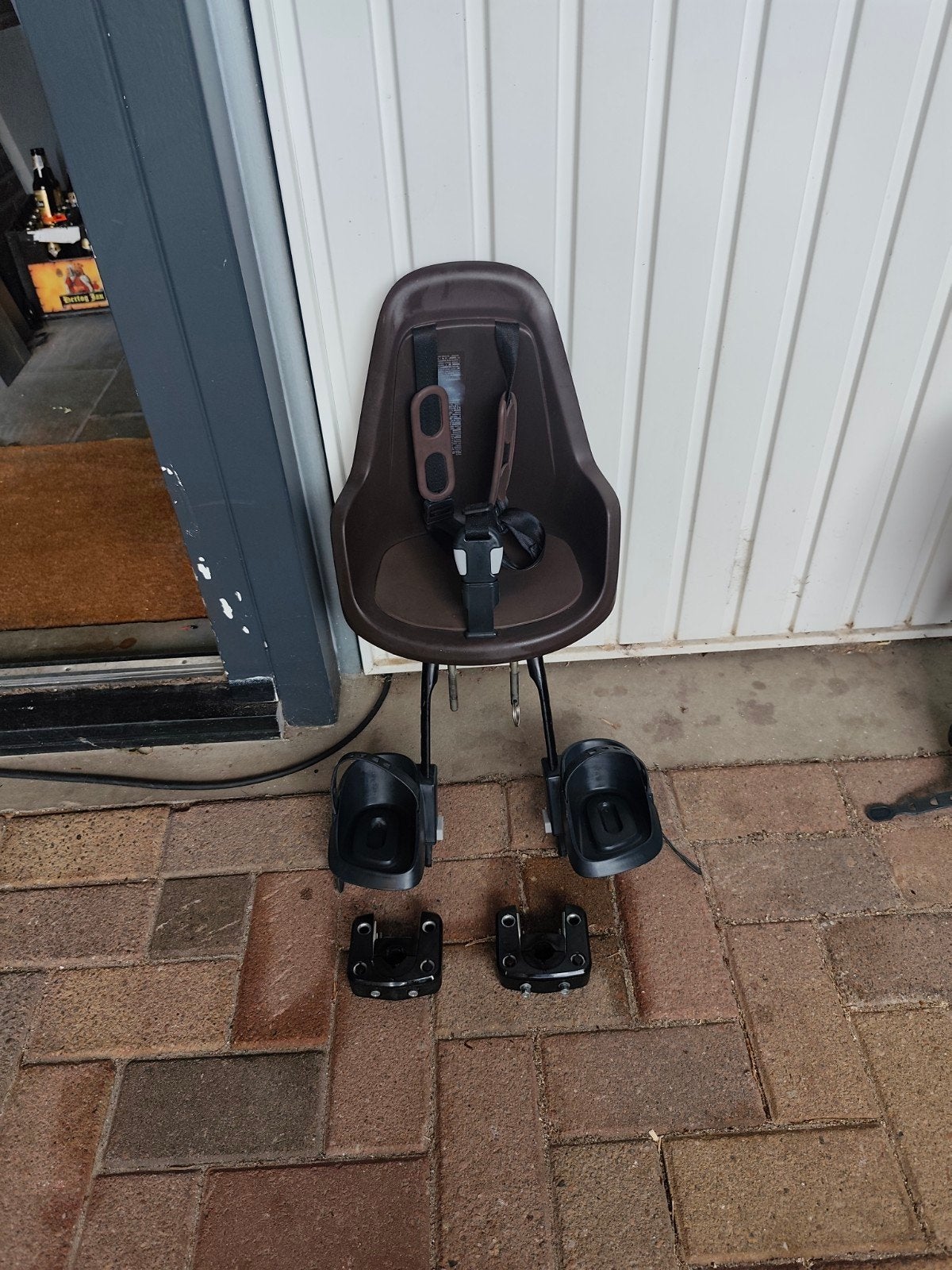 Bobike Mini ONE Coffee Brown fietszitje voor, Fietsen en Brommers, Fietsaccessoires | Fietsstoeltjes, Ophalen, Voorzitje, Bobike