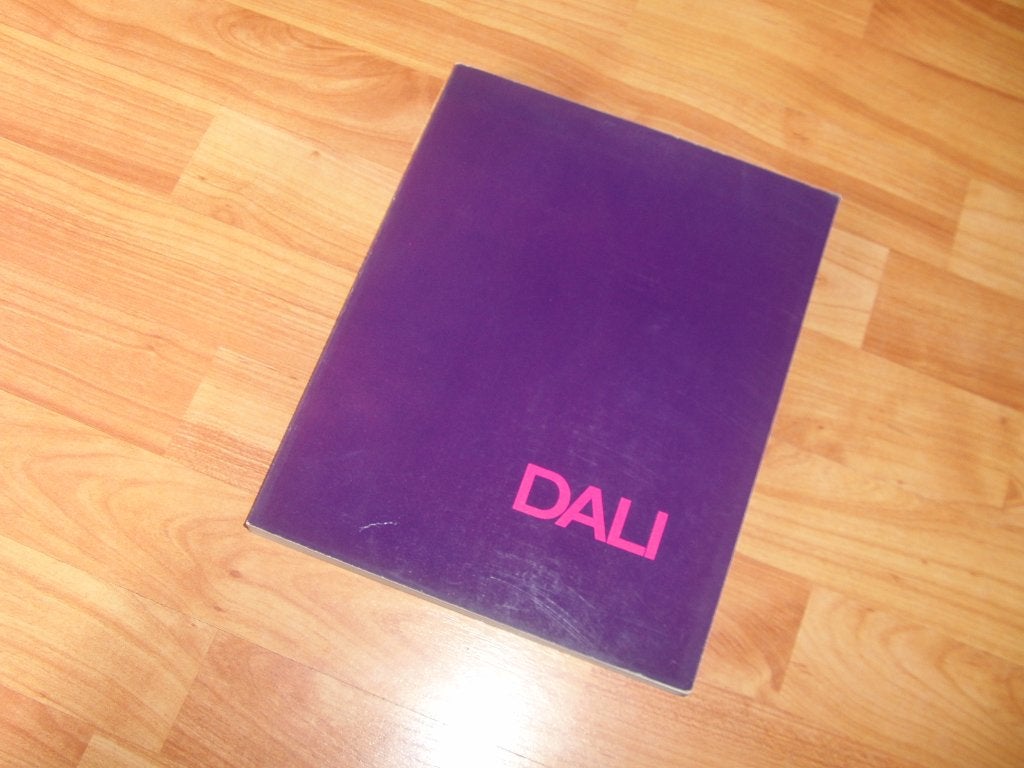 DALI kunstboek, Ophalen of Verzenden, Gelezen, Schilder- en Tekenkunst