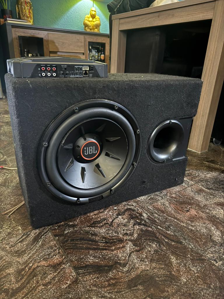 JBL Audio Set: Stadium 4 Versterker + S2-1224SS Subwoofer, Audio, Tv en Foto, Luidsprekers, Zo goed als nieuw, Subwoofer, 120 watt of meer