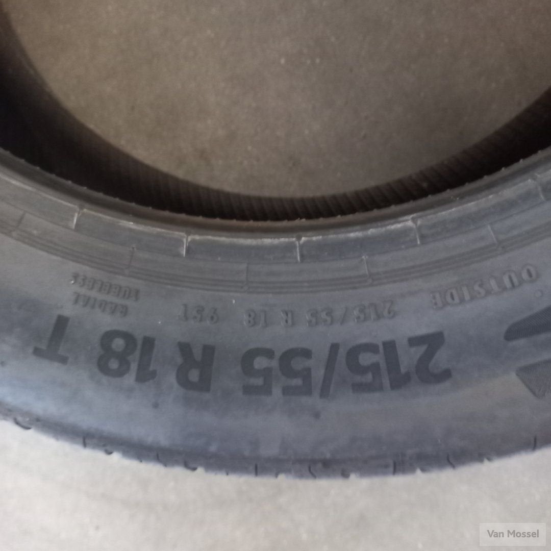 Continental Eco contact 6 215/55/R18 95T, 18 inch, -, -, Ophalen of Verzenden