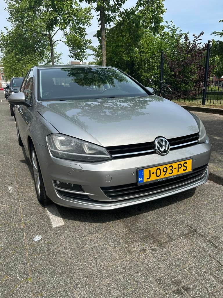 Volkswagen GOLF 1.4 TSI ACT HIGHLINE 140 PK NAVI, Voorwielaandrijving, Beige, 4 cilinders, 1395 cc